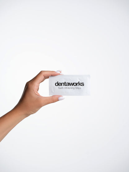 Dentaworks лентички за избелване с активен въглен